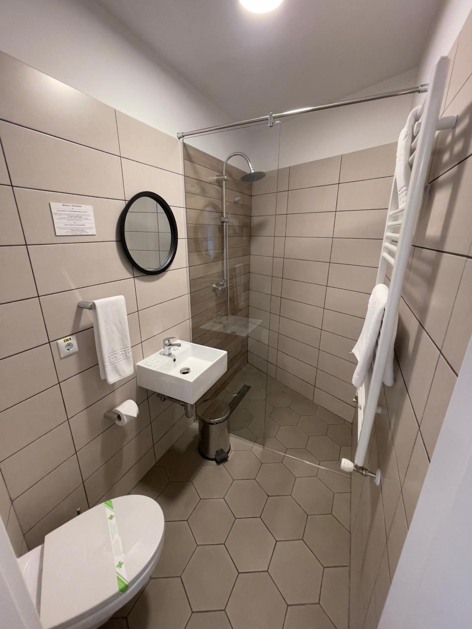 Rooms Бакэу Экстерьер фото