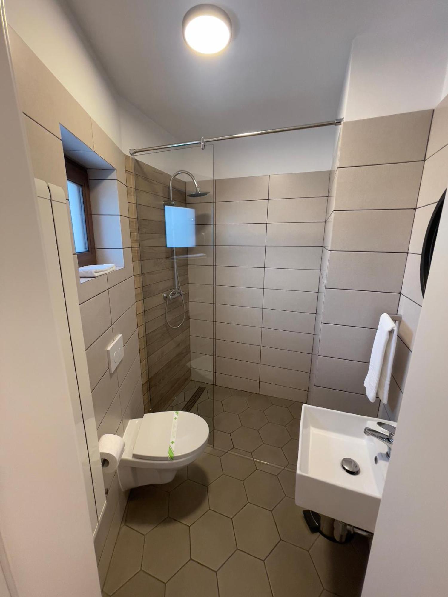 Rooms Бакэу Экстерьер фото